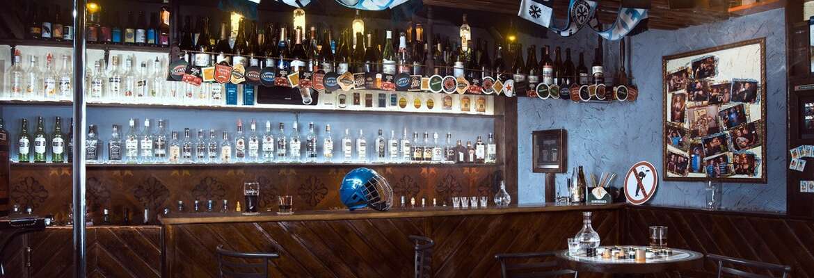 Morning in the bar